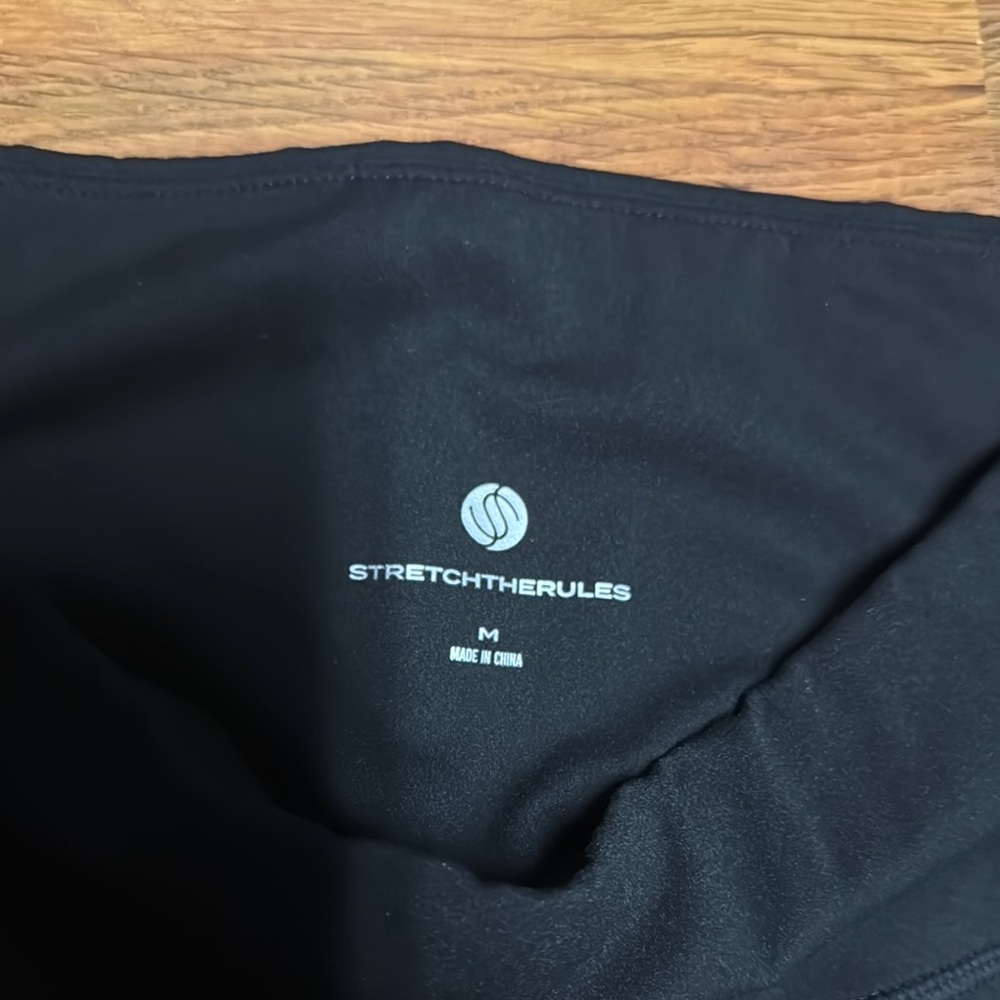 Stylish Black Flared Pants (yoga pants) - Picture 2 of 7